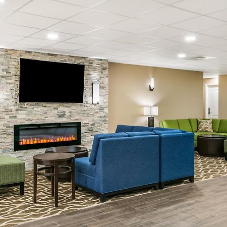 Aspire Hotel And Suites Gettysburg Exterior photo