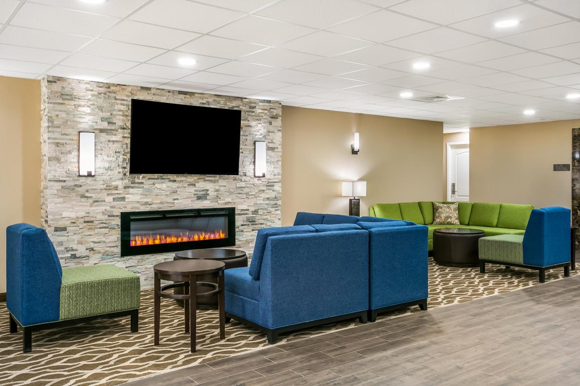 Aspire Hotel And Suites Gettysburg Exterior photo